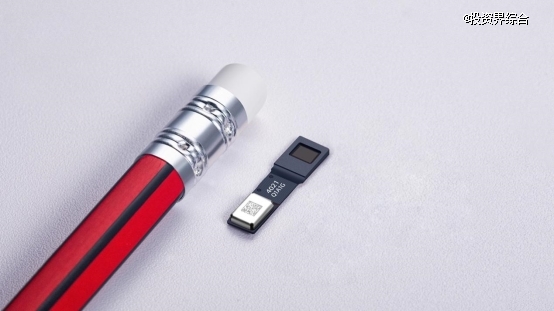 圖片包含 游戲機, 燈光 描述已自動生成